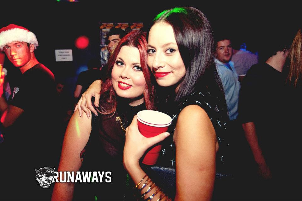 nightclub redds cups party girls